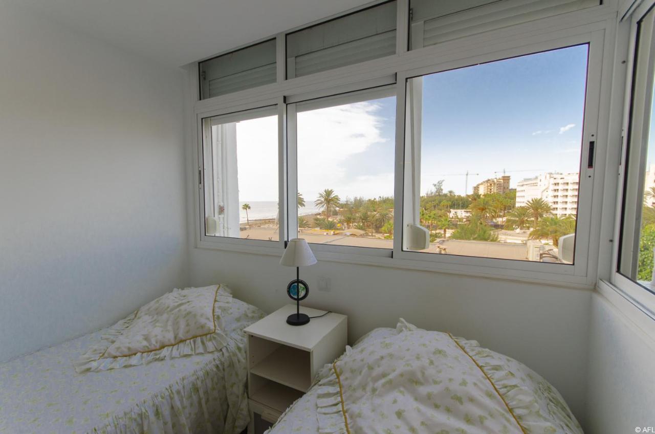 Holiday Apartment With Direct Sea Promenade Access Μασπαλόμας Εξωτερικό φωτογραφία